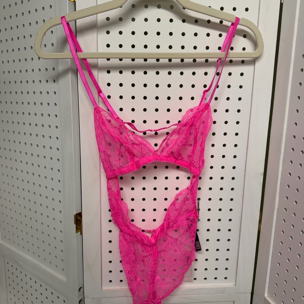 Victoria's Secret Very Sexy Hot Neon Pink Lace Teddy Lingerie Women’s Medium NWT